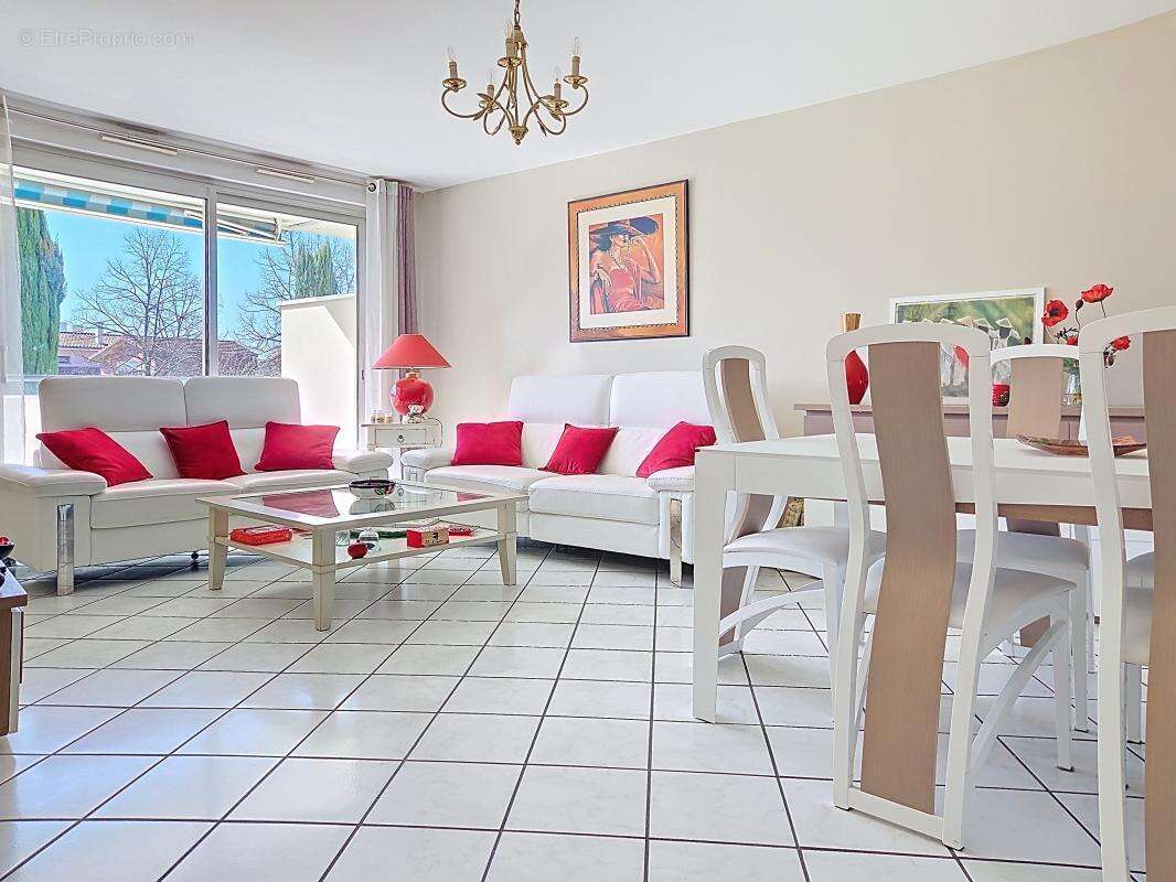 Appartement à BRON