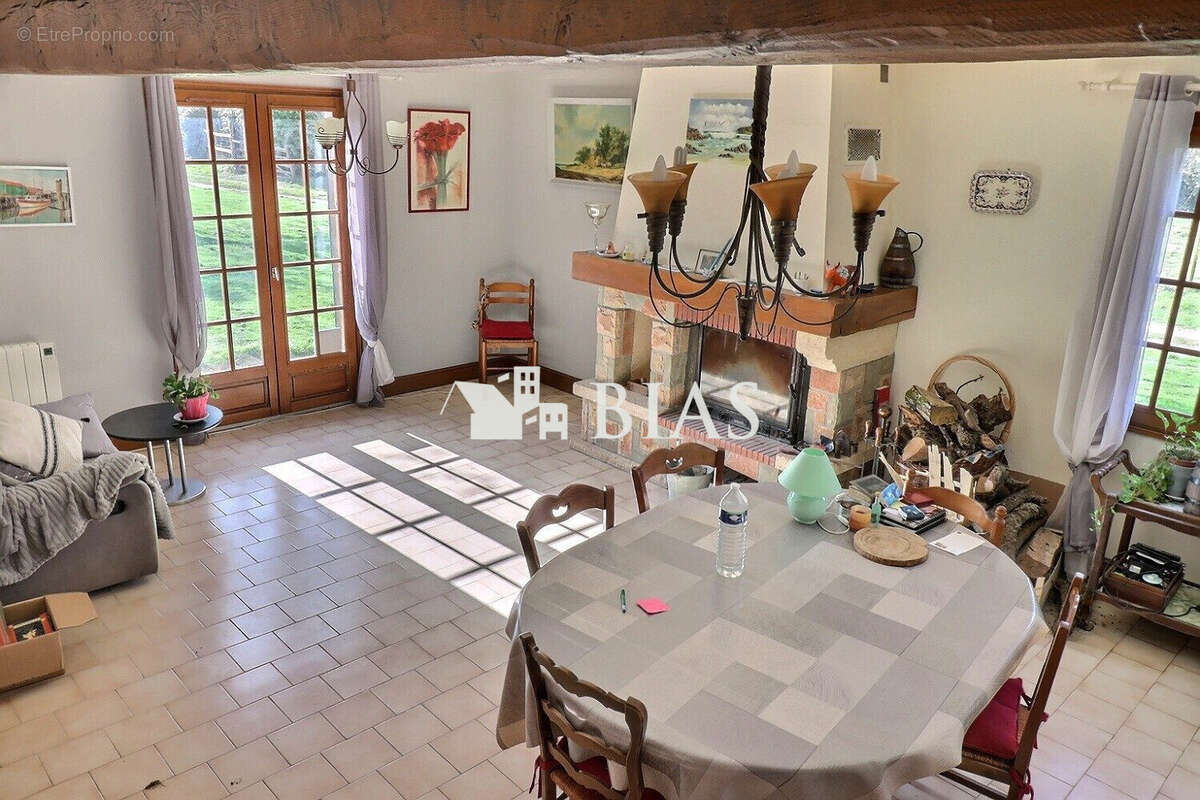 Maison à PONT-L'EVEQUE