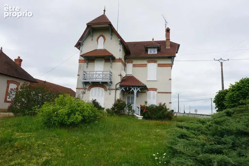 Photo Maison à Le Donjon au prix de 389 000€
