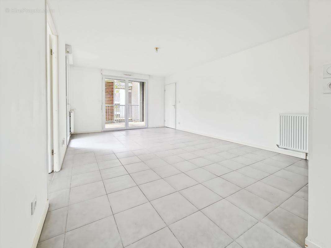 Appartement à SAINT-ORENS-DE-GAMEVILLE