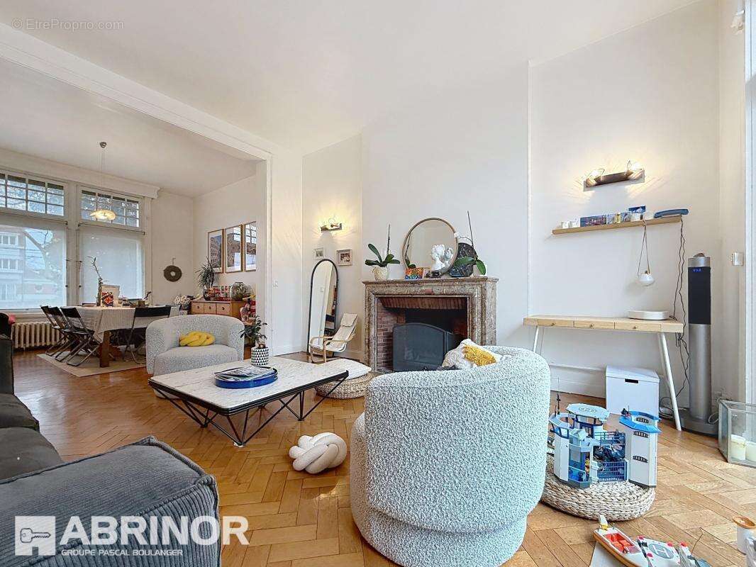 Maison à MARCQ-EN-BAROEUL