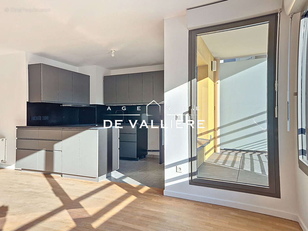 Appartement à NANTERRE