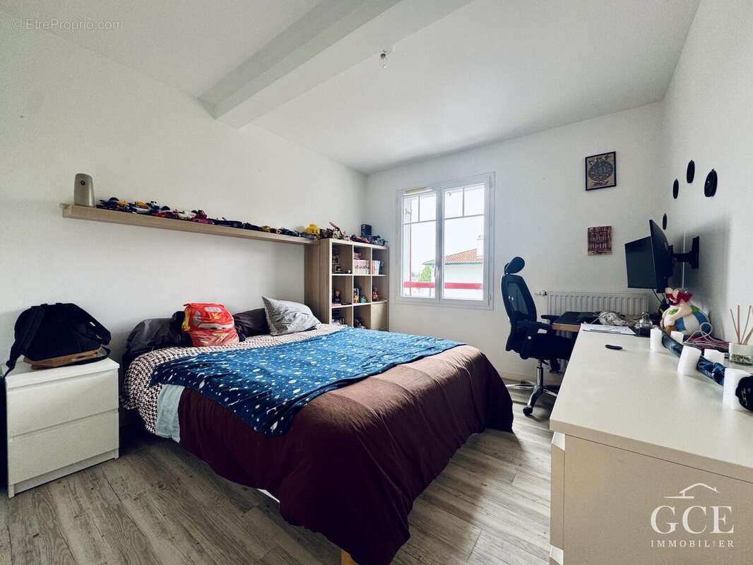 Appartement à URRUGNE