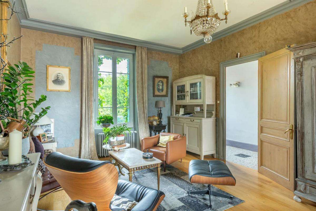 Maison à VILLEFRANCHE-SUR-SAONE