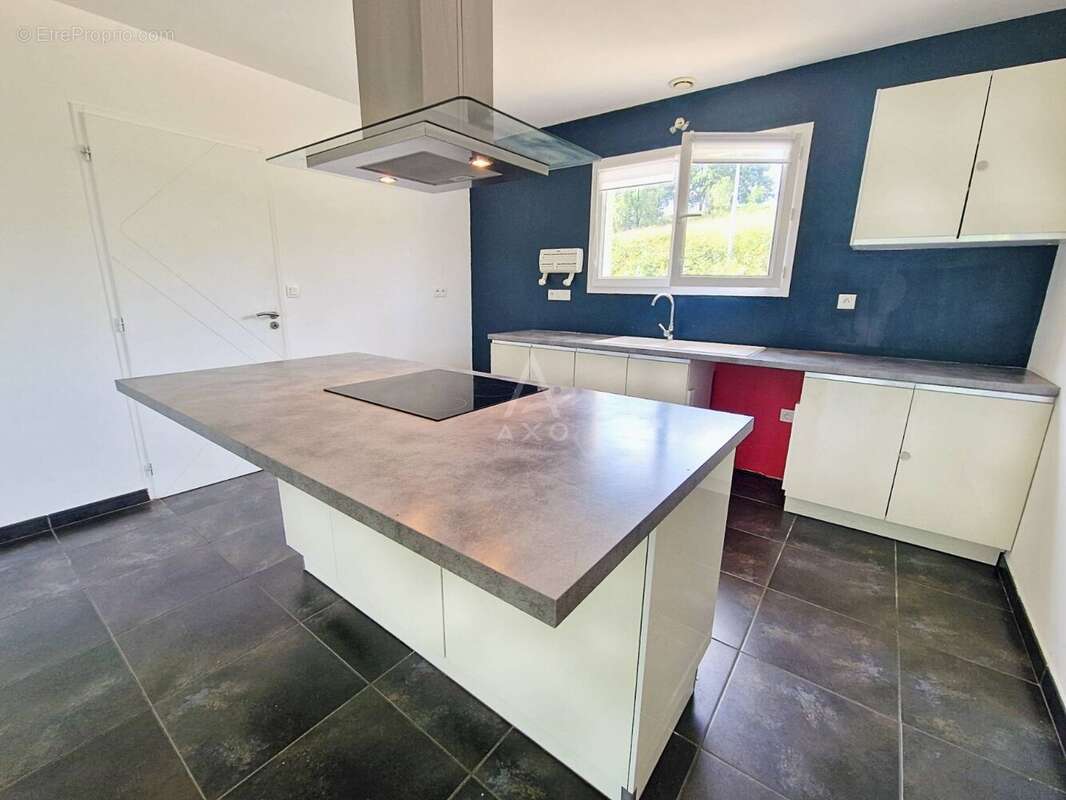 Maison contemporaine de 98m2  3 chambres  Garage de 58 m²  Terrain de plus de 2 000 m² - photo 5