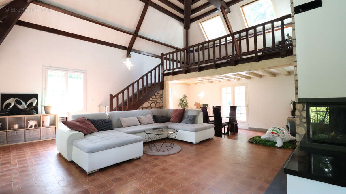 Maison à NOISY-SUR-ECOLE