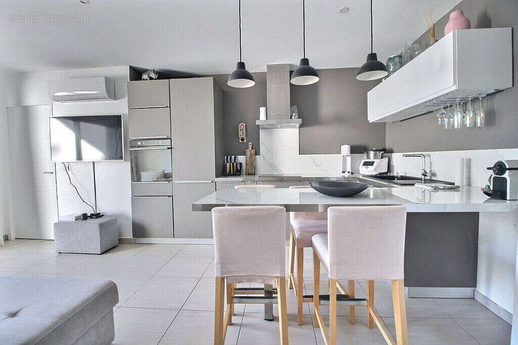 Appartement à PUGET-SUR-ARGENS