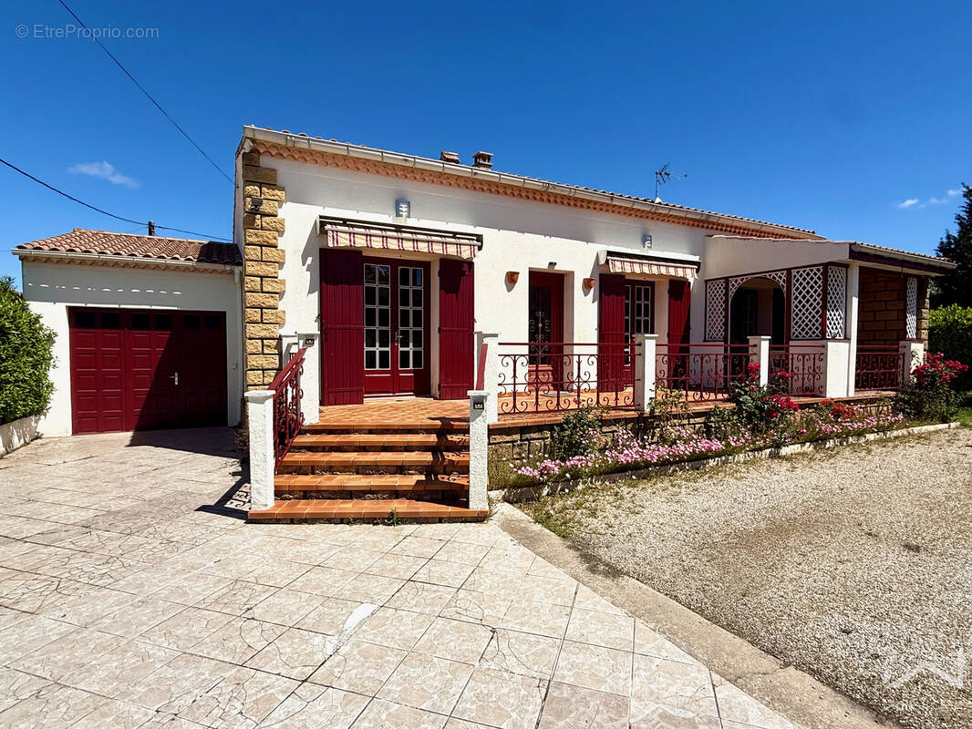 Maison à BOLLENE