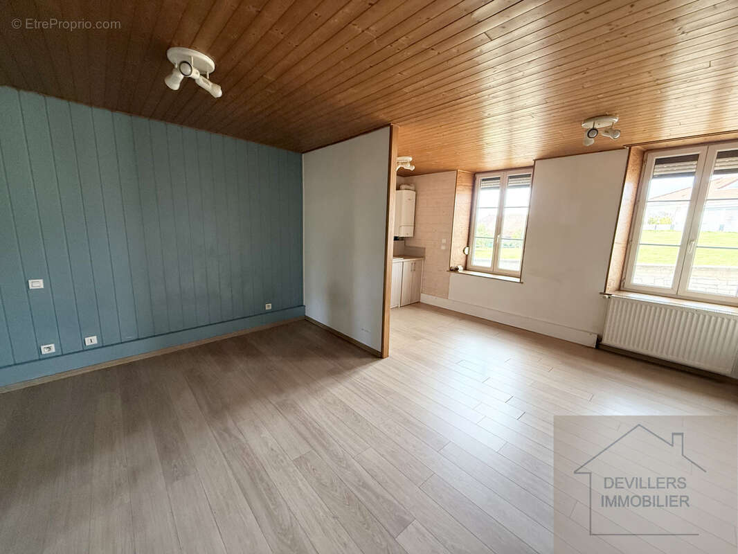 Appartement à AMANCEY