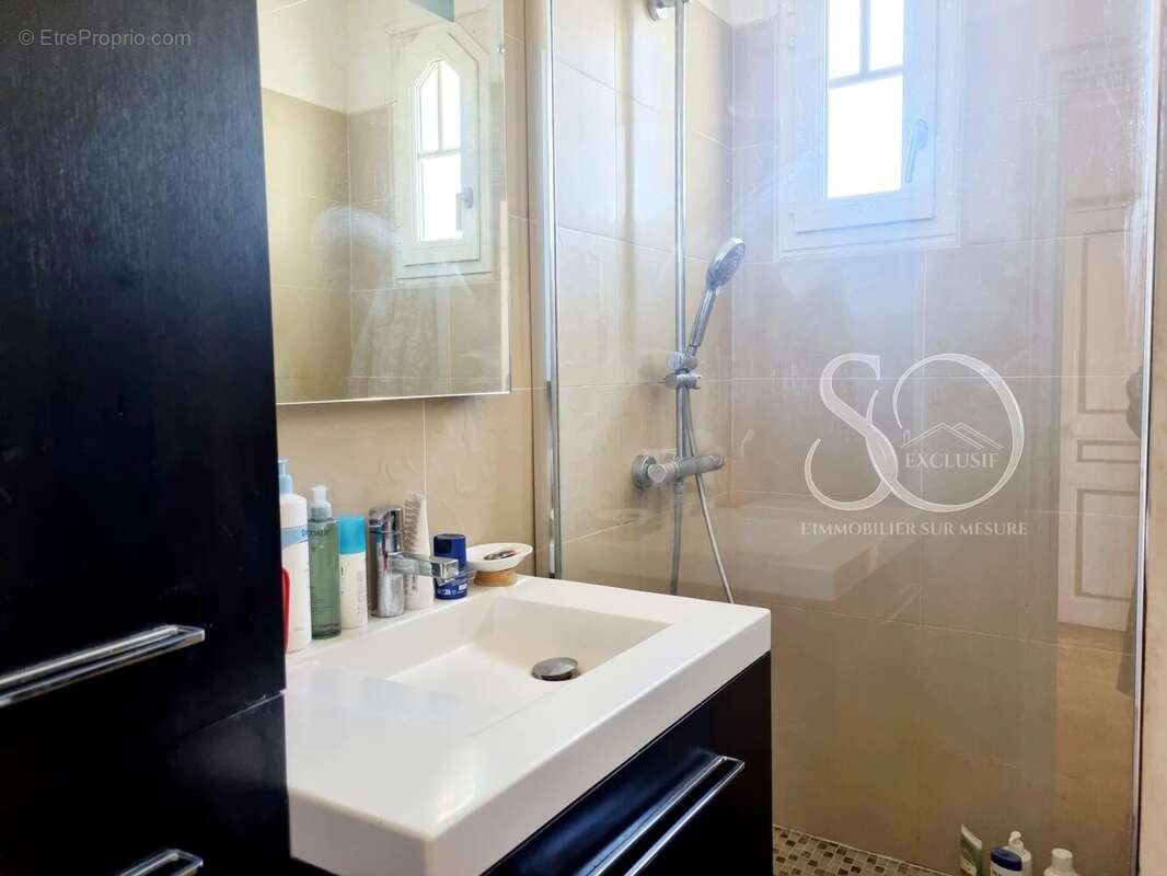 Maison à ROSNY-SUR-SEINE