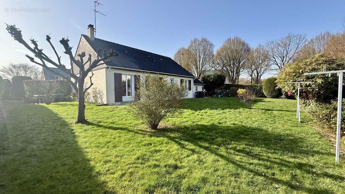 Maison à BAIN-DE-BRETAGNE