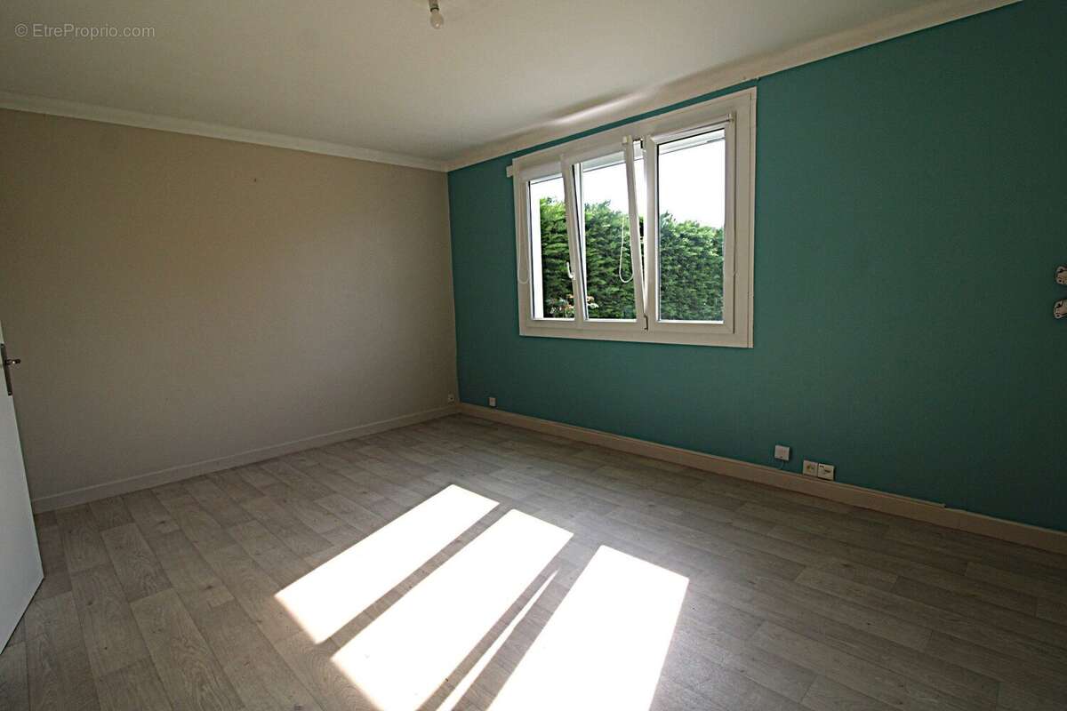 Maison 91 m² à Langueux  - photo 5