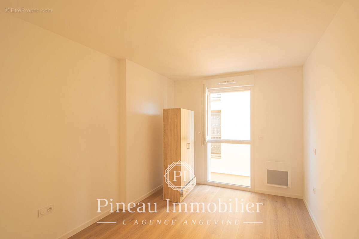 Appartement à LES PONTS-DE-CE