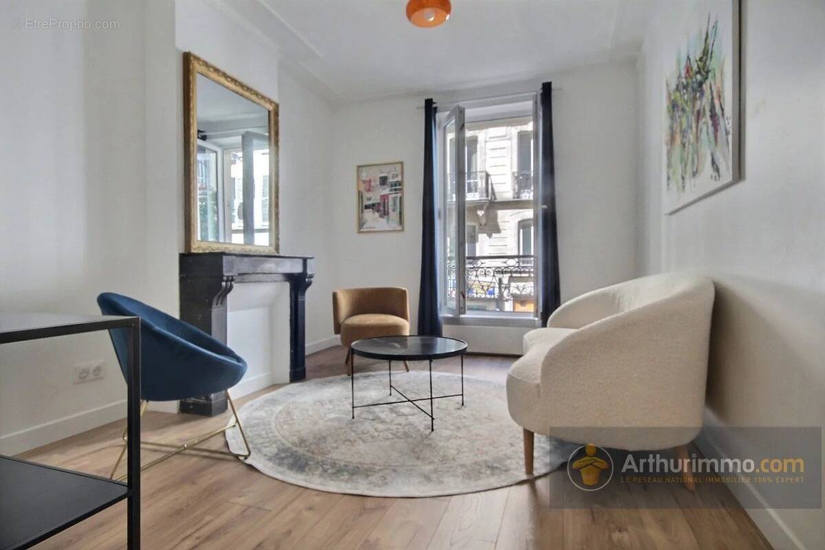 Appartement à PARIS-18E