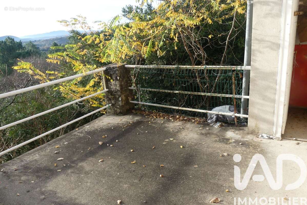 Photo 5 - Maison à CHASSIERS