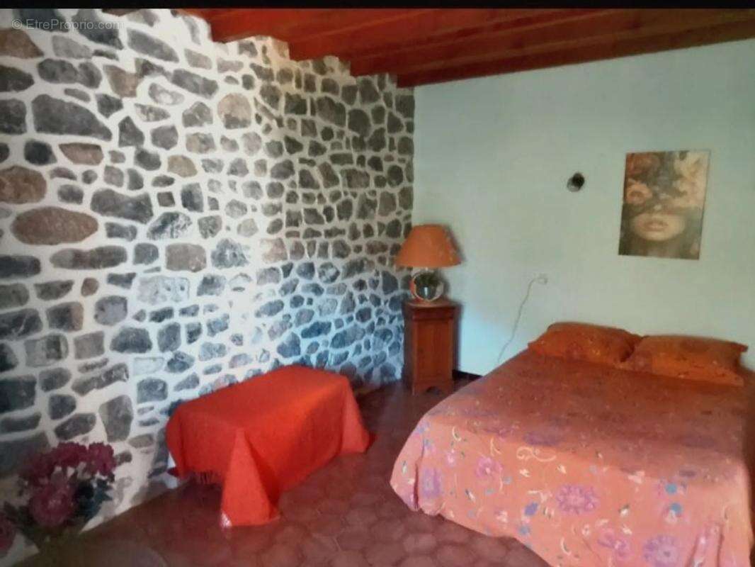 Maison à AXAT