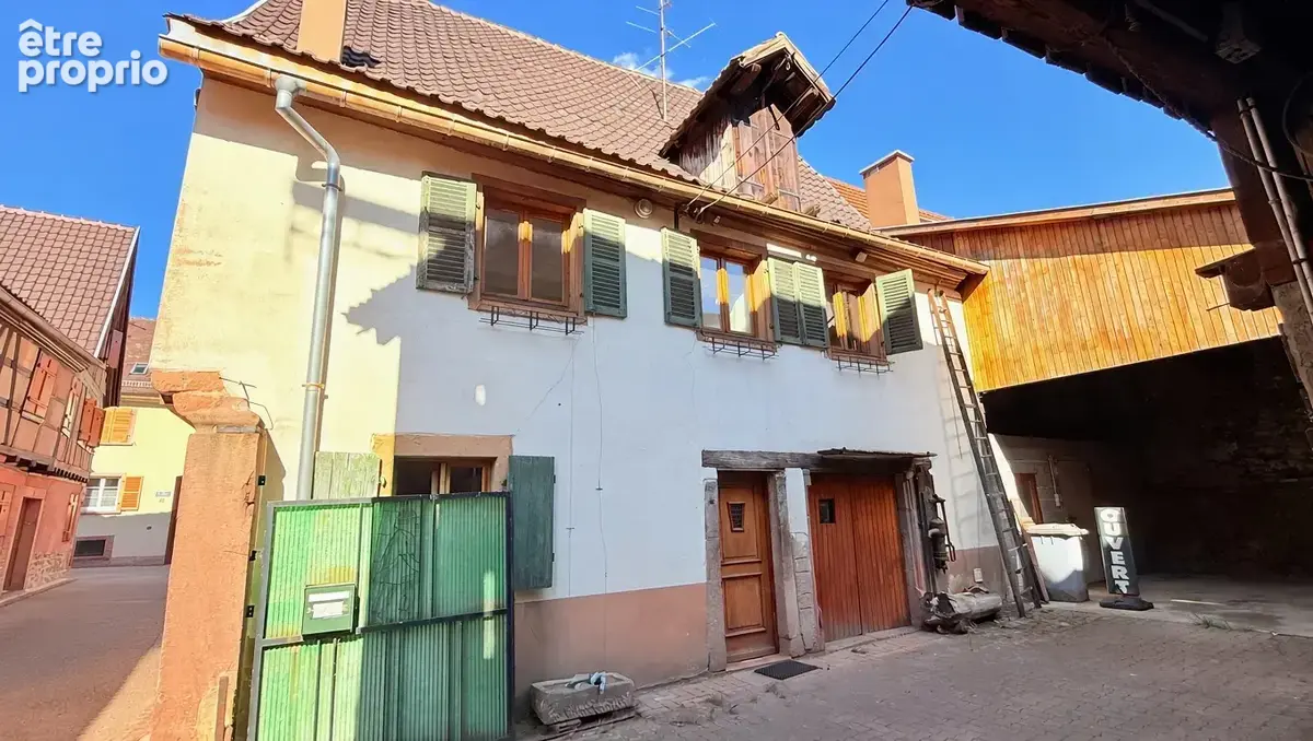Maison de village à rénover avec cour, dépendance, garage et un beau potentiel au calme - photo 3
