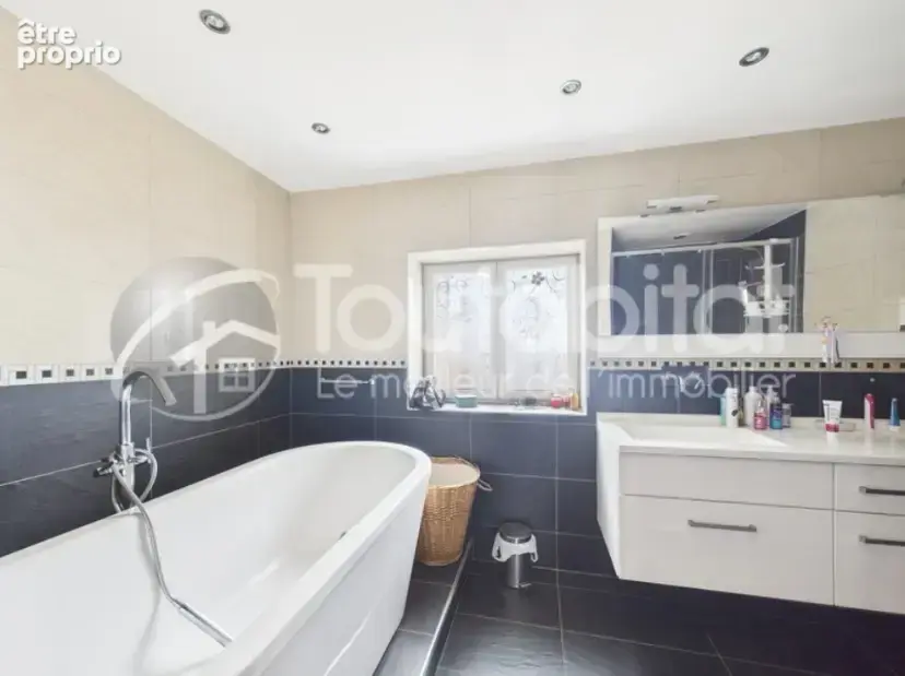 Maison 352 m² à Donchery  - photo 34