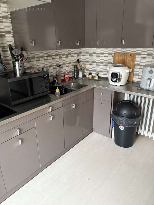 Maison à AMBRIERES-LES-VALLEES