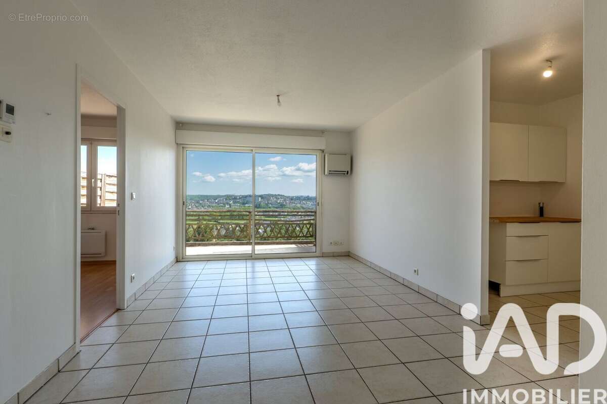 Photo 5 - Appartement à ONET-LE-CHATEAU