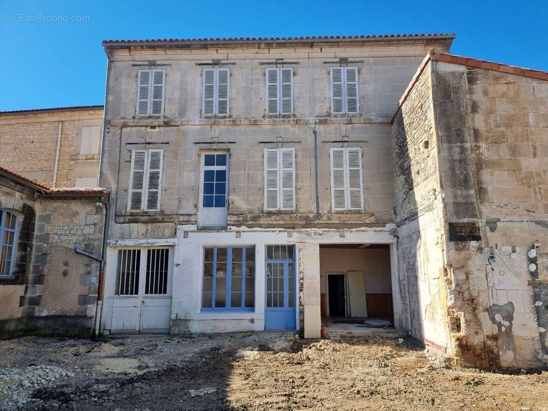Maison à JARNAC