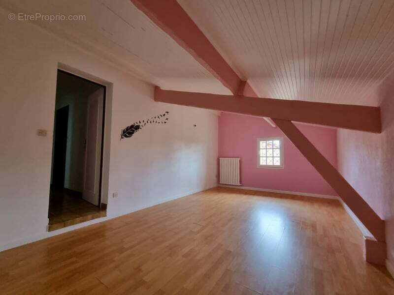 Maison à AMBARES-ET-LAGRAVE