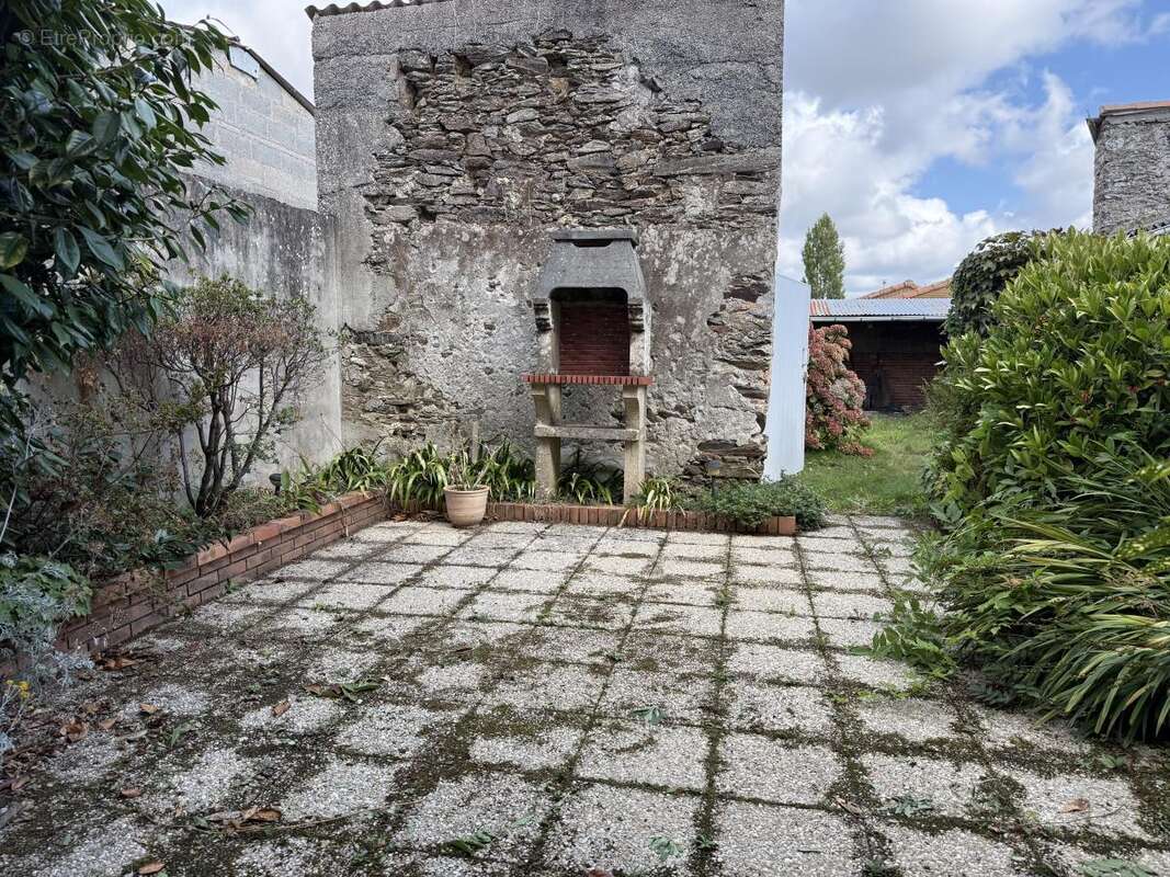 Maison à CHAUDRON-EN-MAUGES