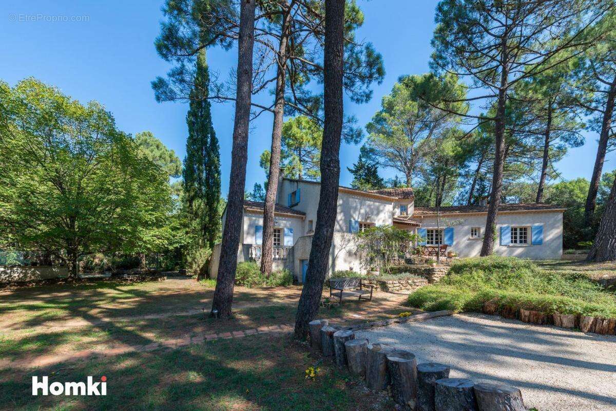 Maison à SUZE-LA-ROUSSE