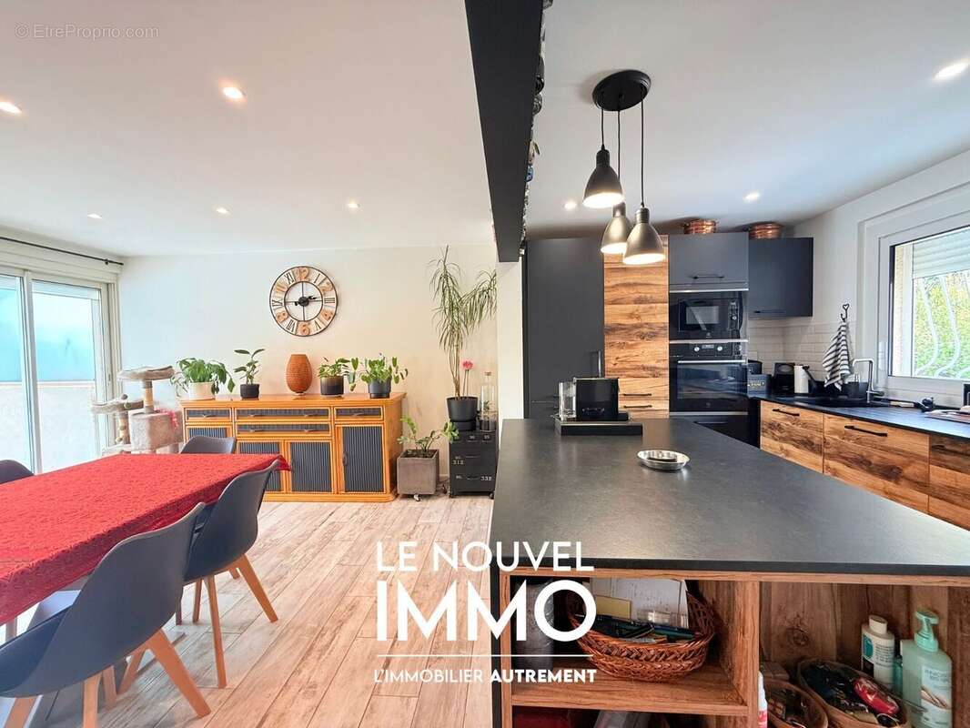 Maison 82 m² à Marignane  - photo 3