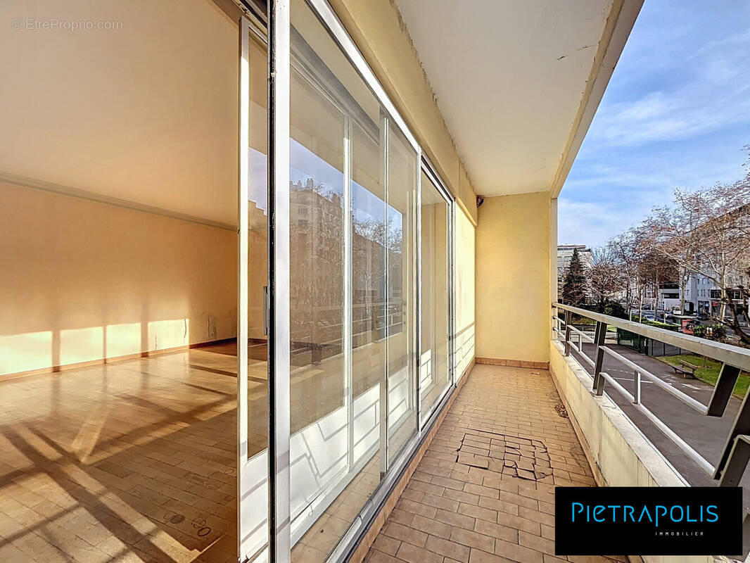 Appartement à LYON-8E