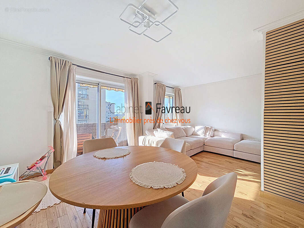 Appartement à FRESNES