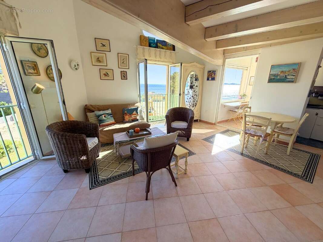Appartement à GRIMAUD