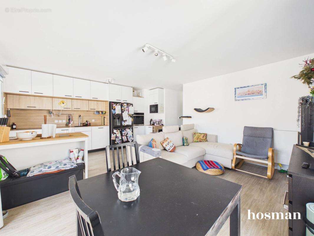 Appartement à SARTROUVILLE