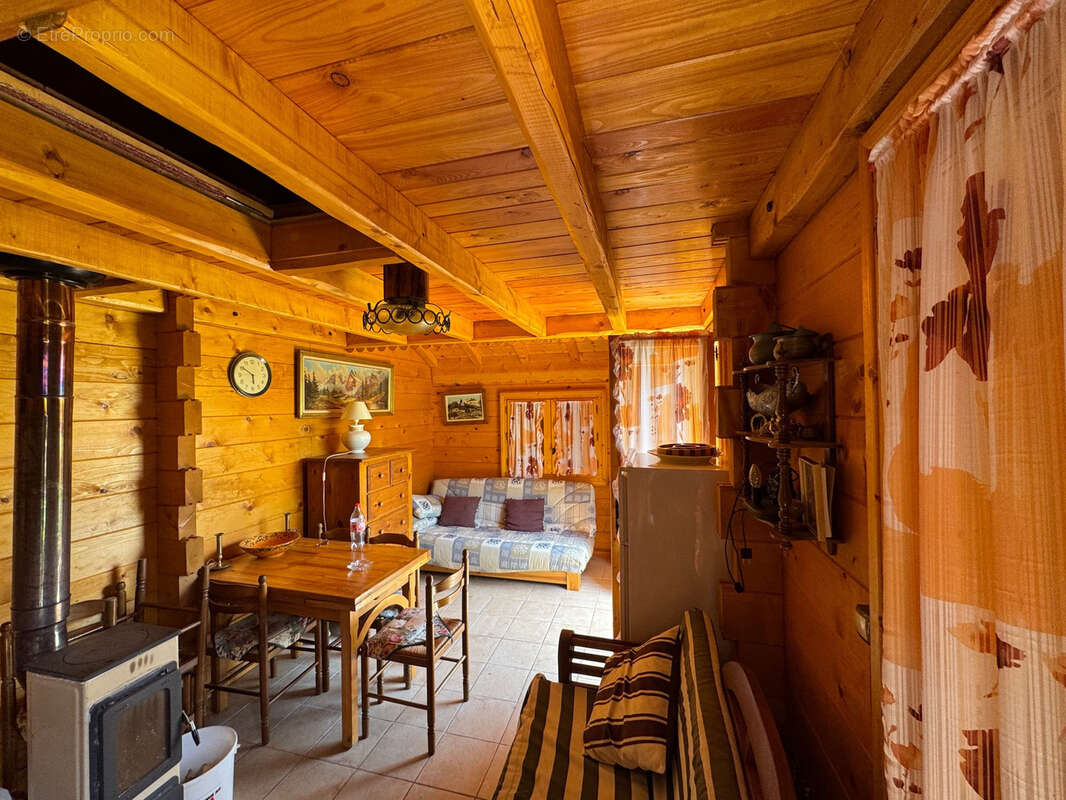 Appartement à MONNETIER-MORNEX