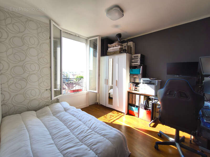 Appartement à NANTERRE