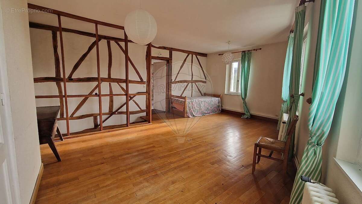 Maison à LA NEUVILLE-CHANT-D&#039;OISEL