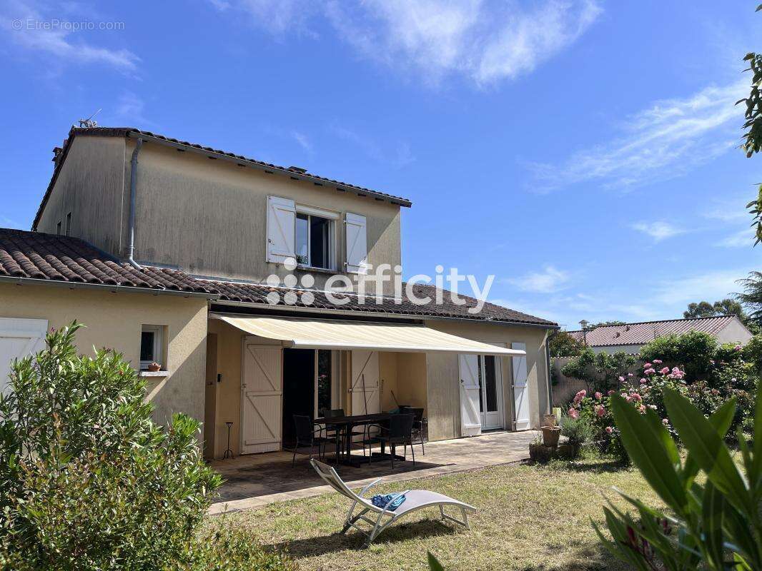 Maison 139 m² à Niort  - photo 13