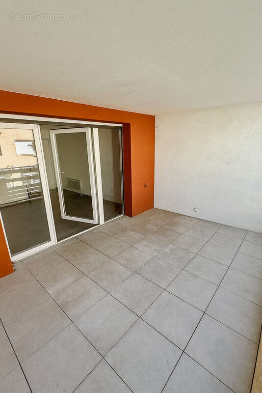 Appartement à PEROLS