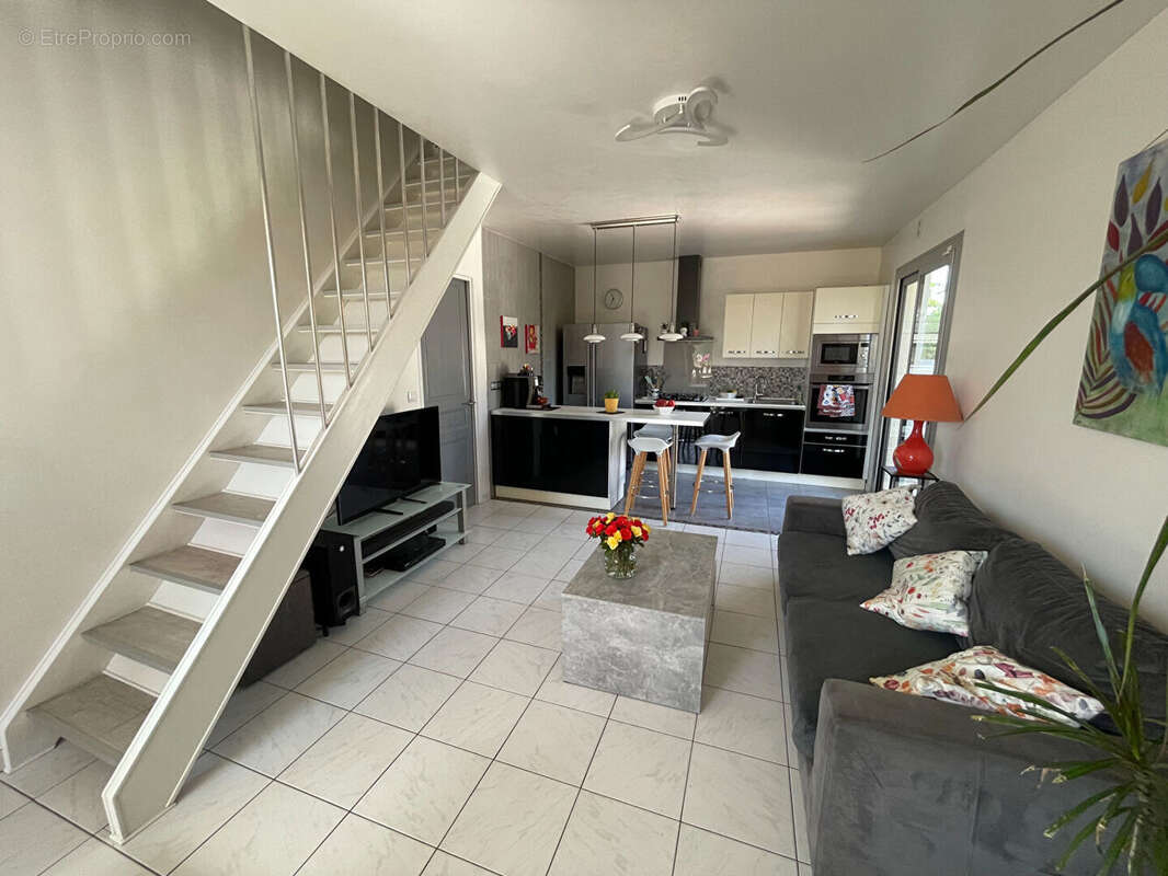 Maison à SARTROUVILLE