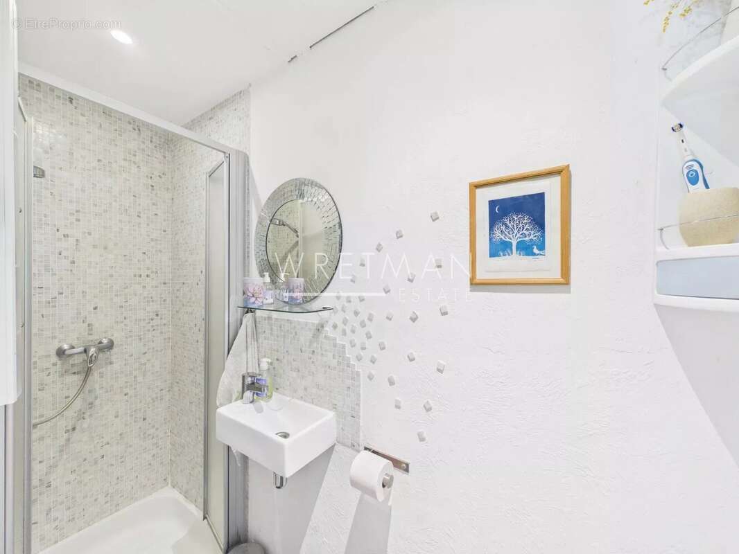 Villa avec piscine et vue exceptionnelle - Mons - photo 10
