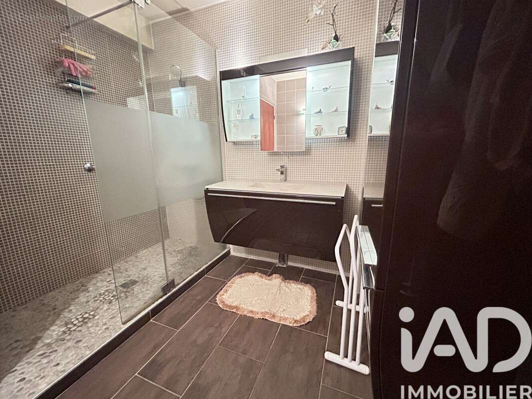 Photo 9 - Appartement à LE RAINCY