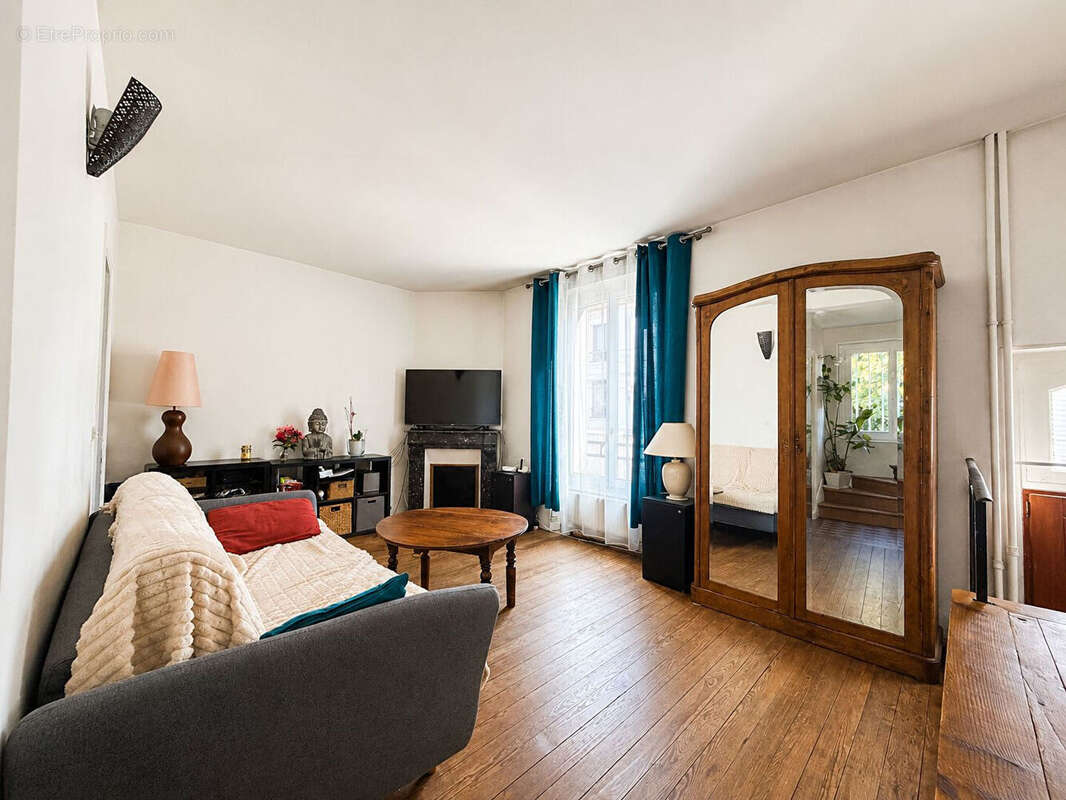 Maison à ESBLY