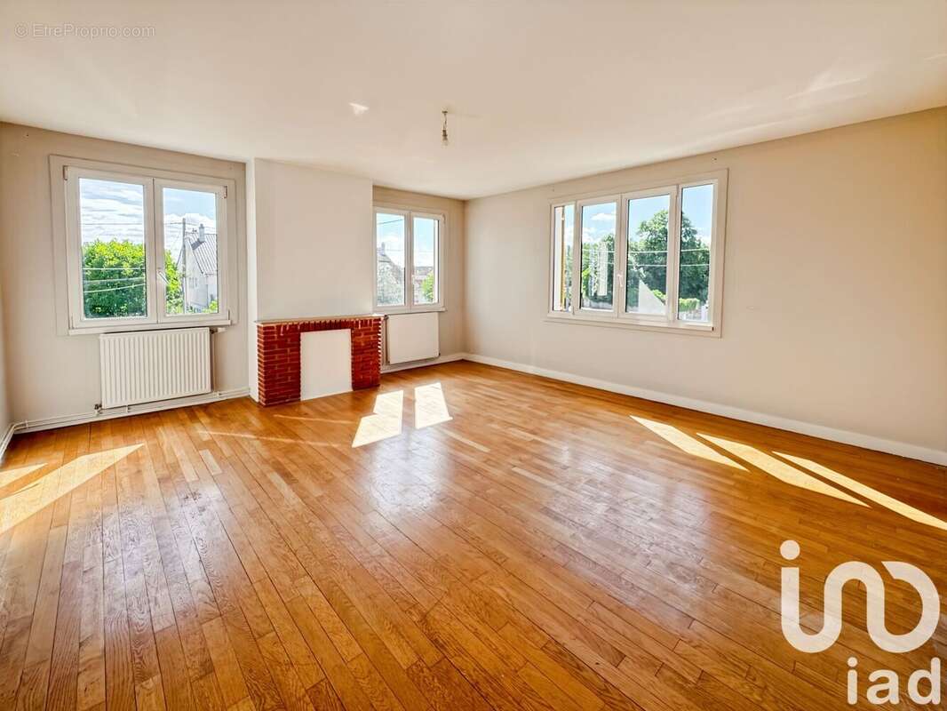 Photo 6 - Maison à SAINTE-GENEVIEVE-DES-BOIS