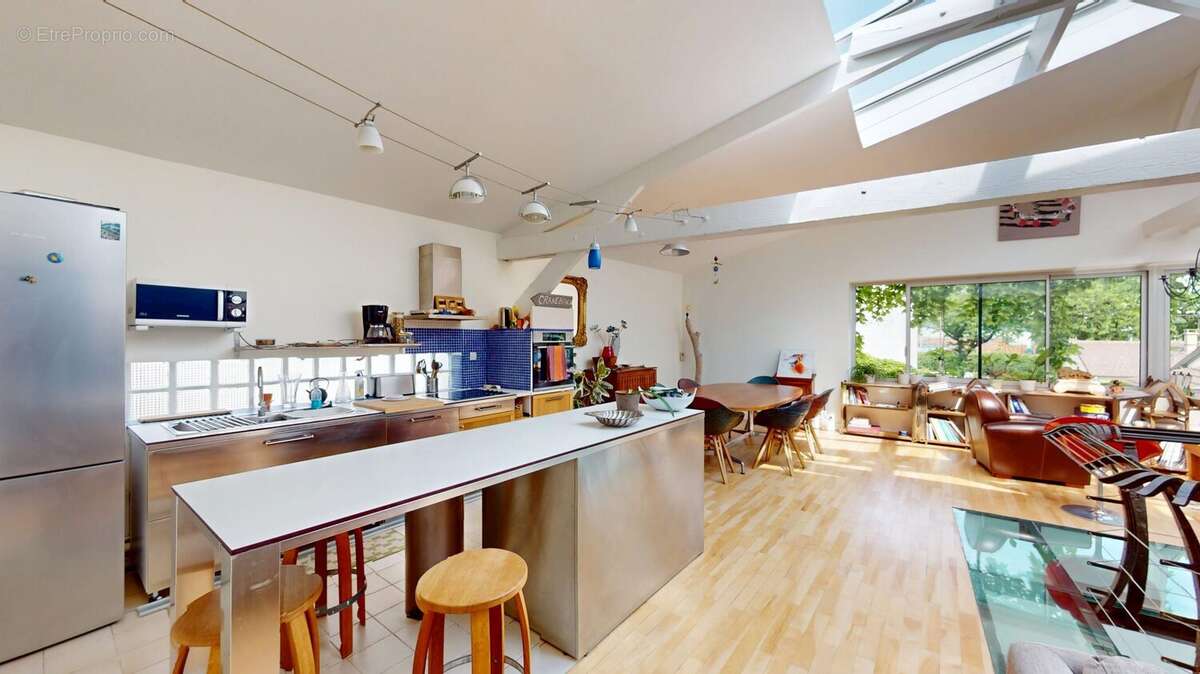 Appartement à IVRY-SUR-SEINE