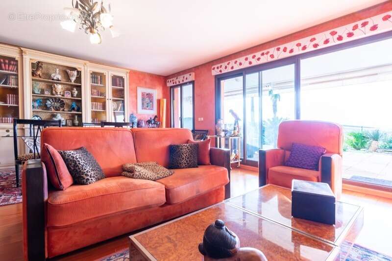 Appartement à MARSEILLE-8E