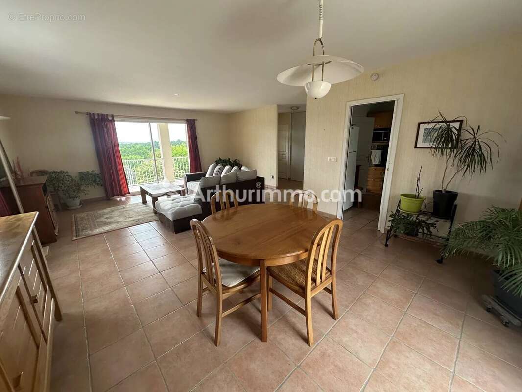 Maison à SAINT-ASTIER