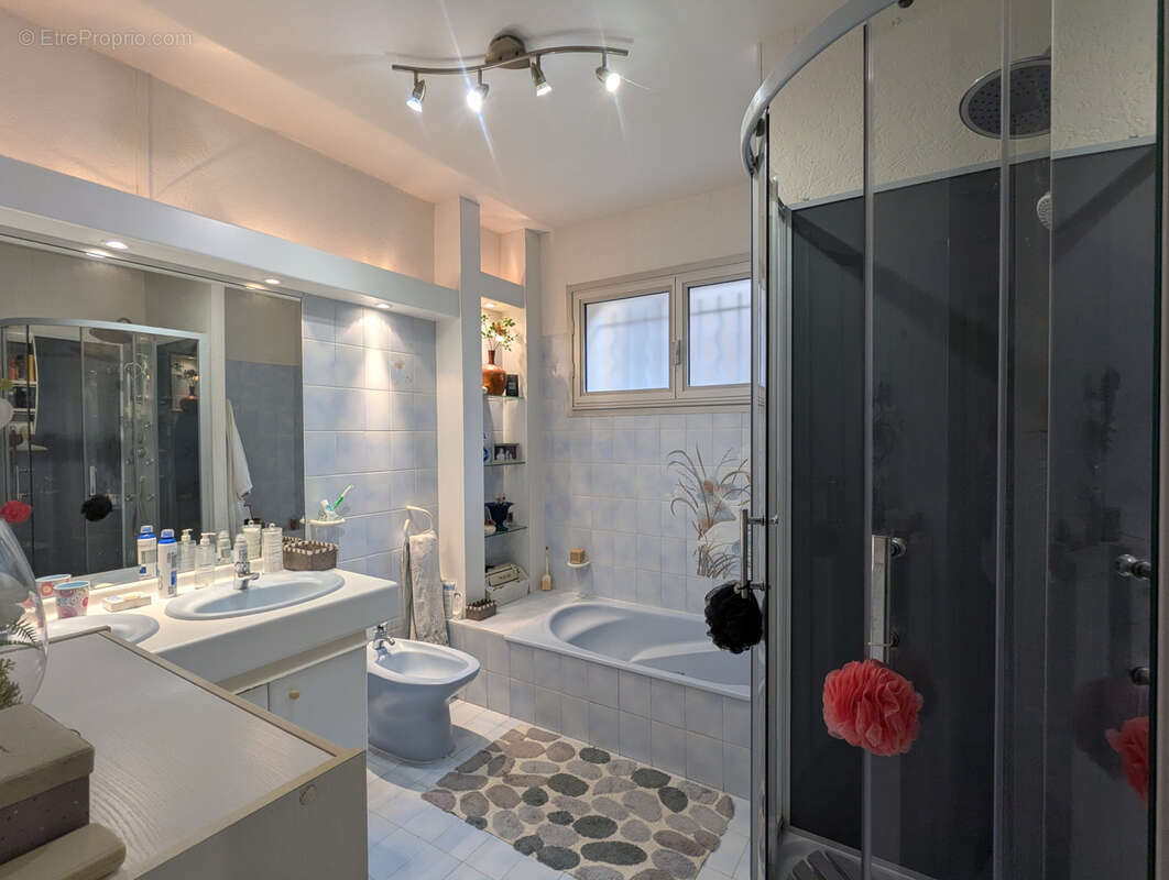 Maison à LISLE-SUR-TARN