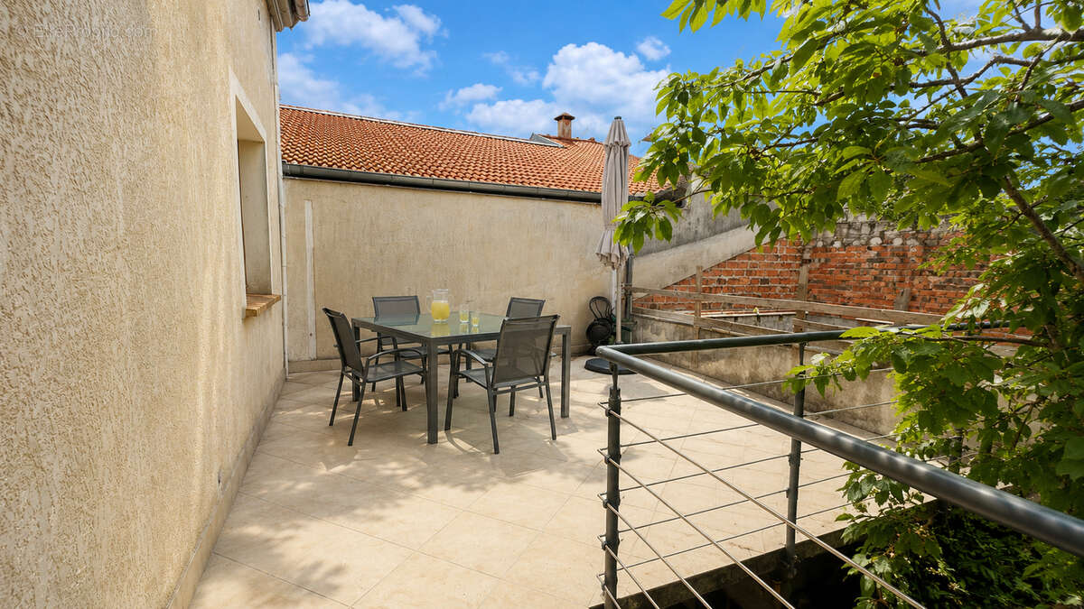 Maison à CHAMPIGNY-SUR-MARNE
