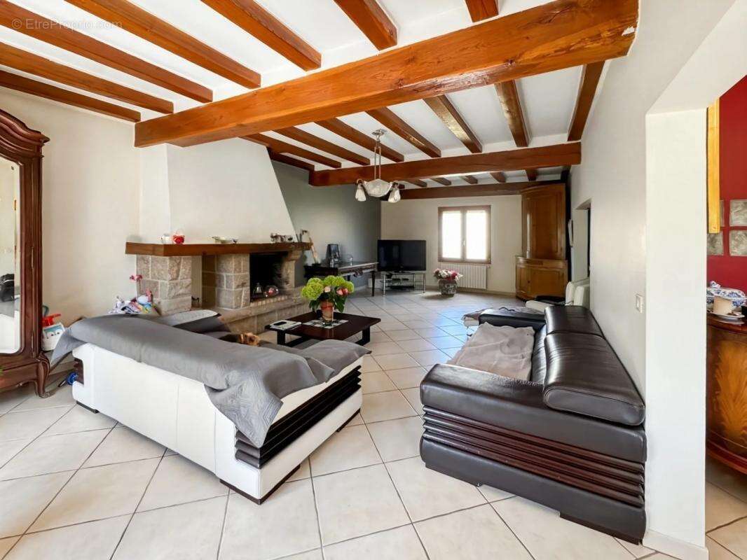 Maison à VAUX-SUR-SEINE