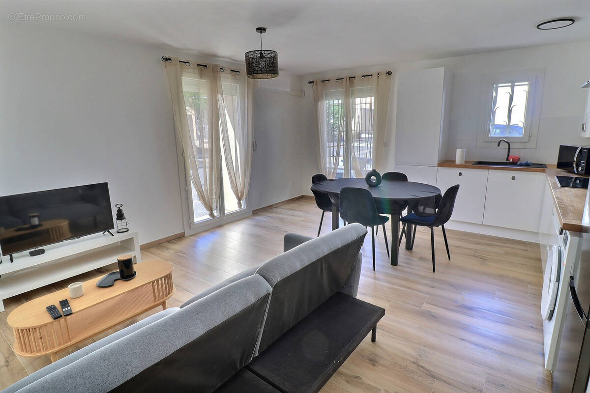 Appartement à LUNEL